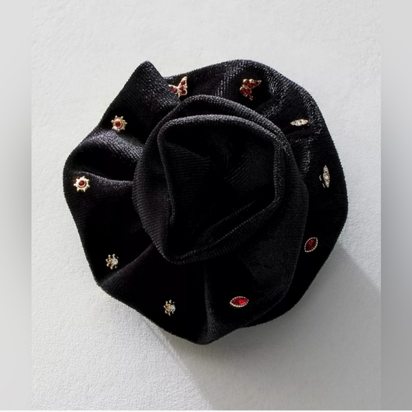 NWT Free People Black Rosette Stud Earrings Set Pack Brooch Pin Bohemian - Picture 6 of 7